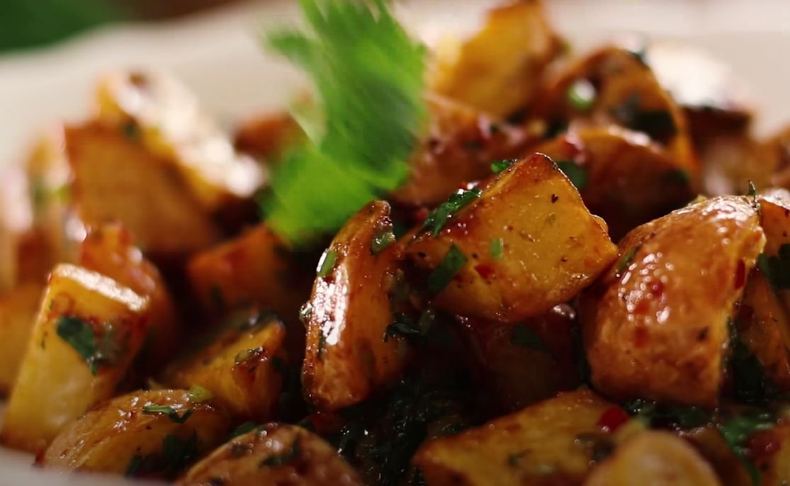 10-Min Roasted Potatoes Unleashed: 6 Flavorful Variations